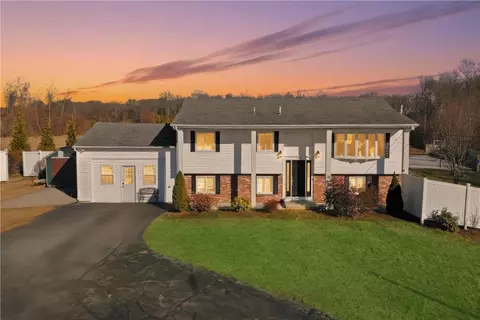 1275 Seven Mile Rd, Hope, RI 02831