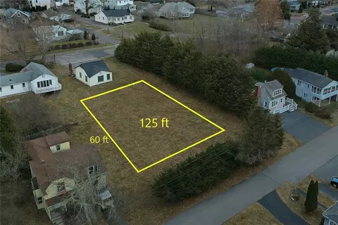 0 Fairway Dr, Narragansett, RI 02882