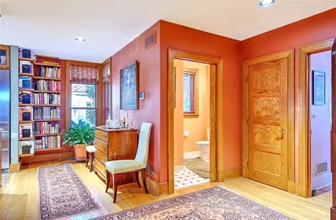 Entry Way - 9 Howe St, Bristol, RI 02809 photo 3 of 7