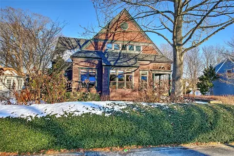Exterior - 9 Howe St, Bristol, RI 02809 photo 6 of 7
