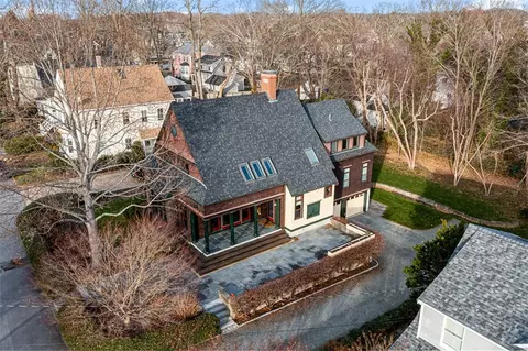 Exterior - 9 Howe St, Bristol, RI 02809 photo 5 of 7