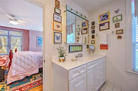 Bath - 9 Howe St, Bristol, RI 02809 photo 1 of 2