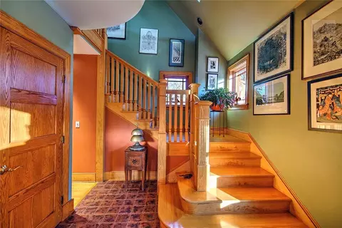 Entry Way - 9 Howe St, Bristol, RI 02809 photo 1 of 7