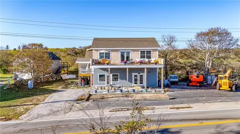 454 Ocean Ave, Block Island, RI 02807