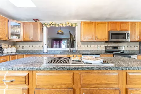 Kitchen - 60 Salisbury Rd, Glocester, RI 02814 photo 3 of 4