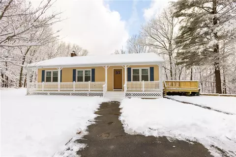 405 Cooper Hill Rd, Mapleville, RI 02839