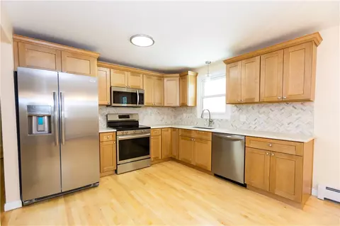 Kitchen - 405 Cooper Hill Rd, Mapleville, RI 02839 photo 1 of 3