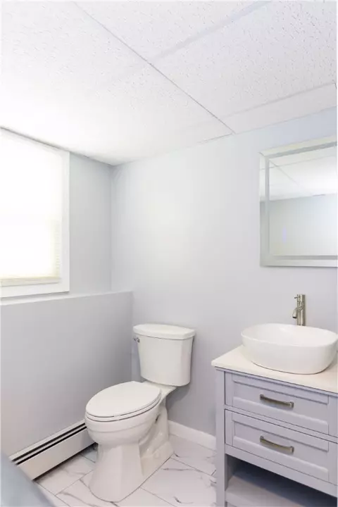 Bath - 405 Cooper Hill Rd, Mapleville, RI 02839 photo 3 of 4