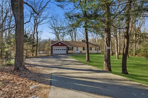 100 Forge Rd, North Kingstown, RI 02852