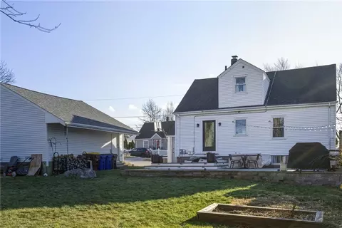 Exterior - 310 King Philip St, Fall River, MA 02724 photo 7 of 10