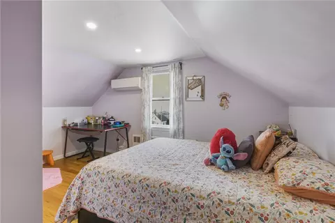Bedroom - 310 King Philip St, Fall River, MA 02724 photo 4 of 7