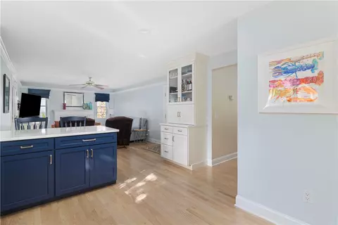 Kitchen - 22 Beech Tree Pl, South Kingstown, RI 02879 photo 5 of 5