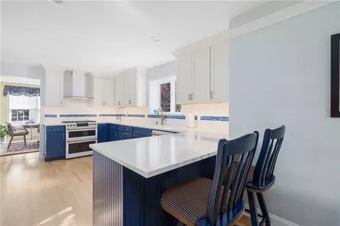 Kitchen - 22 Beech Tree Pl, South Kingstown, RI 02879 photo 3 of 5