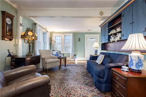 Living - 233 Palace Ave, Warwick, RI 02886 photo 2 of 3