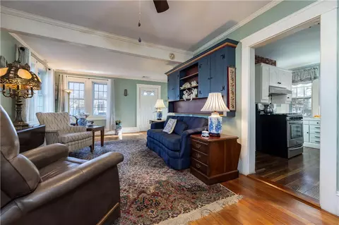 Living - 233 Palace Ave, Warwick, RI 02886 photo 3 of 3