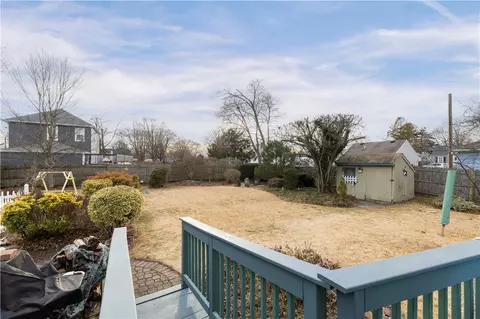 Exterior - 233 Palace Ave, Warwick, RI 02886 photo 14 of 14