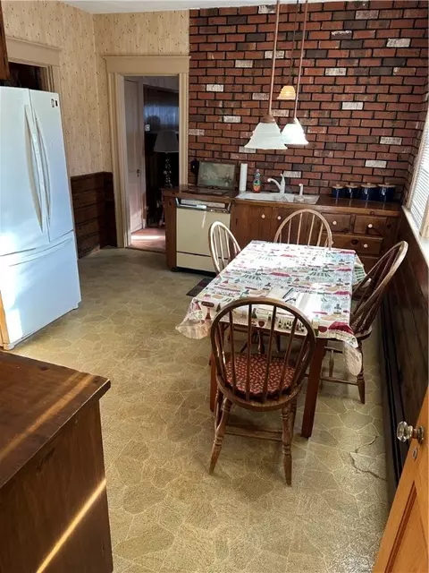 Kitchen - 47 Clara Ave, Warwick, RI 02889 photo 2 of 4