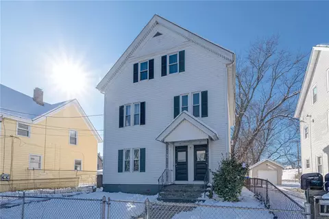 11 Appleton Ave, Pawtucket, RI 02860