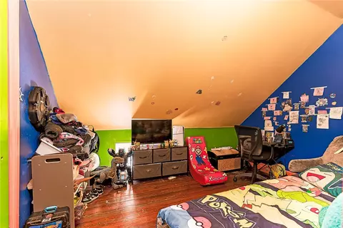 Bedroom - 11 Appleton Ave, Pawtucket, RI 02860 photo 8 of 13