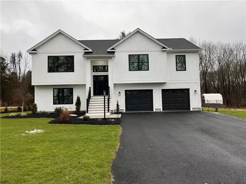70 Orchard Ave, Johnston, RI 02919