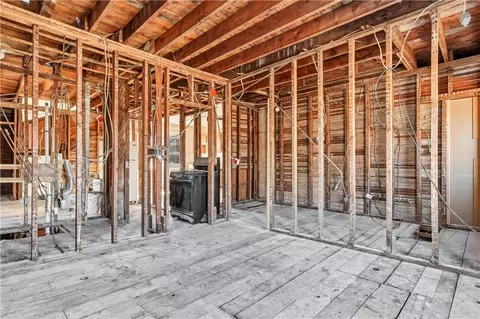 Entry Way - 36 Fairmount St, Woonsocket, RI 02895 photo 3 of 6