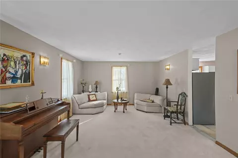 10 Arrowhead Way, Warwick, RI 02886 photo 8