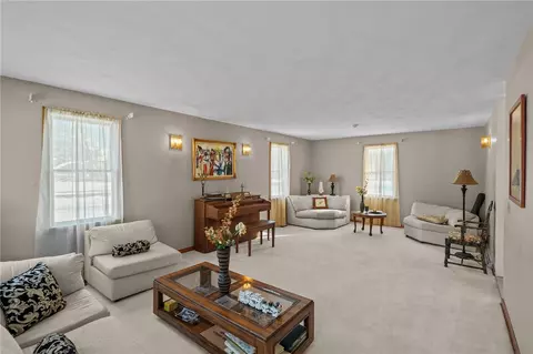 10 Arrowhead Way, Warwick, RI 02886 photo 10