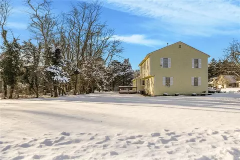 10 Arrowhead Way, Warwick, RI 02886 photo 32