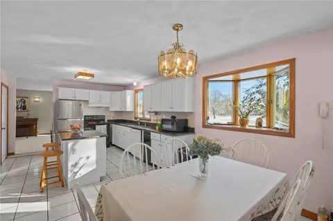 10 Arrowhead Way, Warwick, RI 02886 photo 12