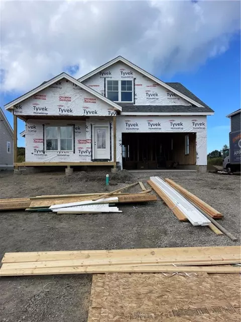 284 Freedom Trail Dr, Portsmouth, RI 02871