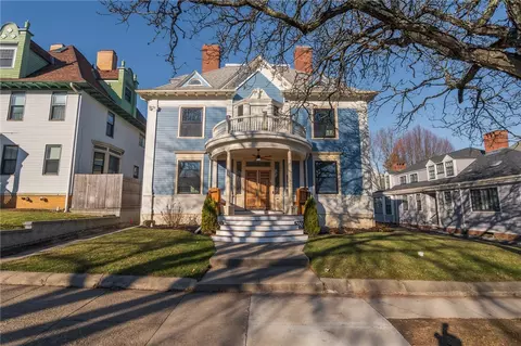 400 Angell St, Providence, RI 02906