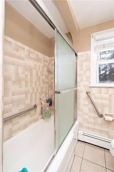 Bath - 727 Mendon Rd, Woonsocket, RI 02895 photo 2 of 8