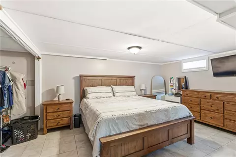 Bedroom - 727 Mendon Rd, Woonsocket, RI 02895 photo 2 of 7