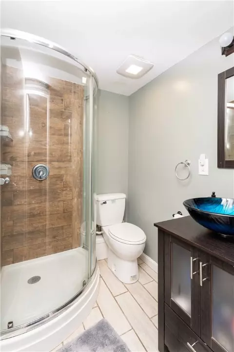Bath - 727 Mendon Rd, Woonsocket, RI 02895 photo 8 of 8