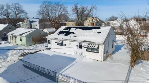 53 Samuel Ave, Pawtucket, RI 02860