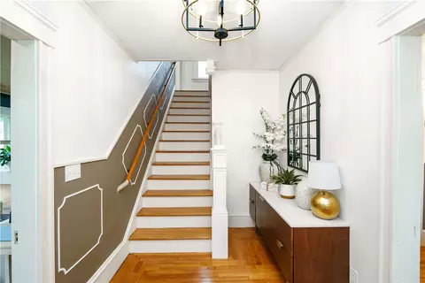 Entry Way - 821 Post Rd, Warwick, RI 02888 photo 1 of 6