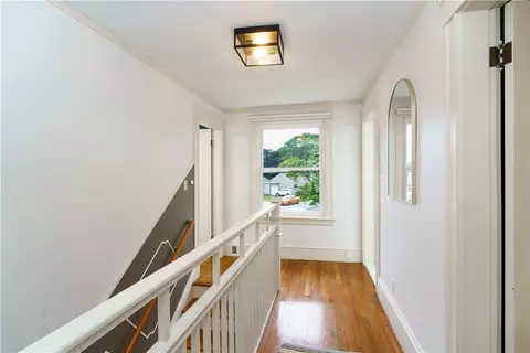 Entry Way - 821 Post Rd, Warwick, RI 02888 photo 5 of 6