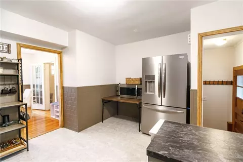 Kitchen - 821 Post Rd, Warwick, RI 02888 photo 5 of 6