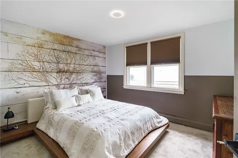 Bedroom - 821 Post Rd, Warwick, RI 02888 photo 1 of 9