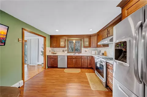 Kitchen - 3945 Post Rd, Warwick, RI 02886 photo 3 of 4