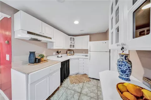 Kitchen - 3945 Post Rd, Warwick, RI 02886 photo 4 of 4