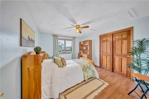 Bedroom - 3945 Post Rd, Warwick, RI 02886 photo 5 of 5