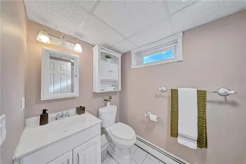 Bath - 3945 Post Rd, Warwick, RI 02886 photo 7 of 7
