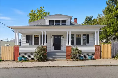 20 Brush Hill Rd, Providence, RI 02909