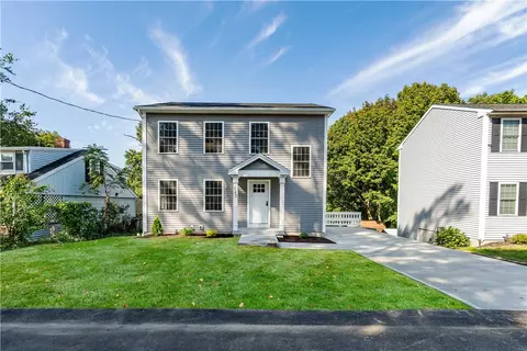 345 Nausauket Rd, Warwick, RI 02886
