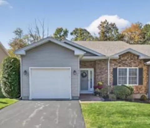 41 Breakneck Hill Rd #41, Lincoln, RI 02865