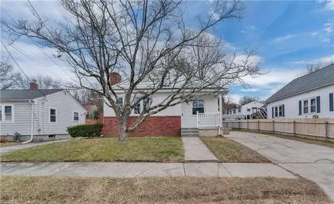 29 Justice St, North Providence, RI 02911