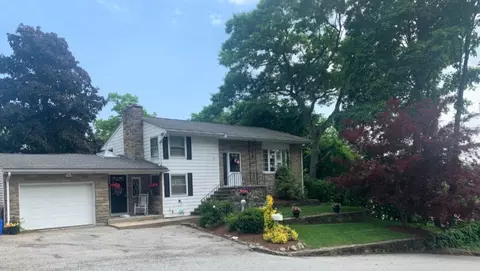 17 Rhode Island Ave, Johnston, RI 02919