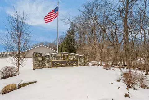 41 Breakneck Hill Rd #61, Lincoln, RI 02865