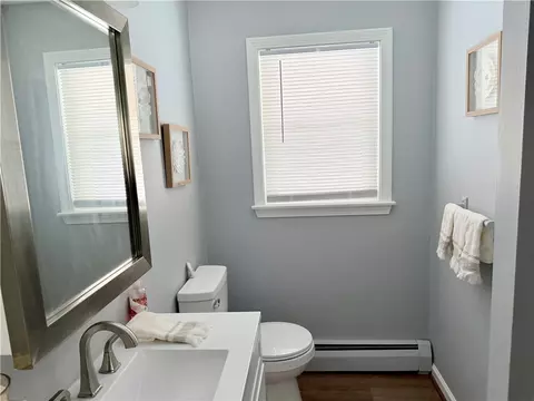 Bath - 30 Huntley Rd, Killingly, CT 06241 photo 1 of 2
